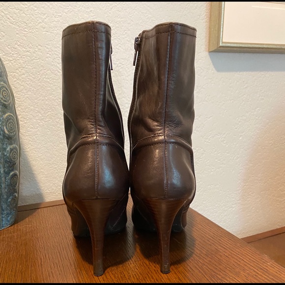 Nine West Chocolate Brown Booties with 3.5” Heel - Picture 4 of 12